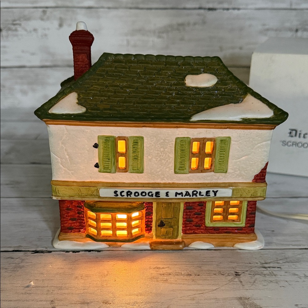 Department 56 SCROOGE and MARLEYS Counting house A Christmas Carol Village